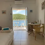 Studio Apartments More *