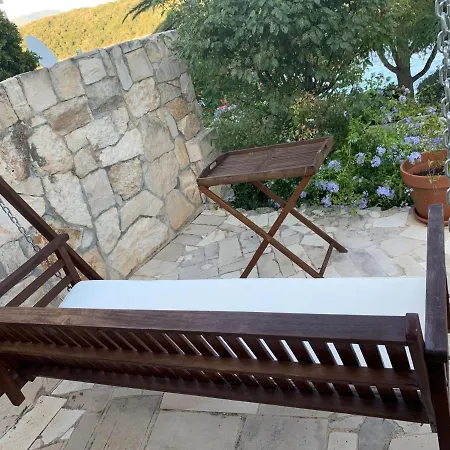 Studio Apartments More アパート *